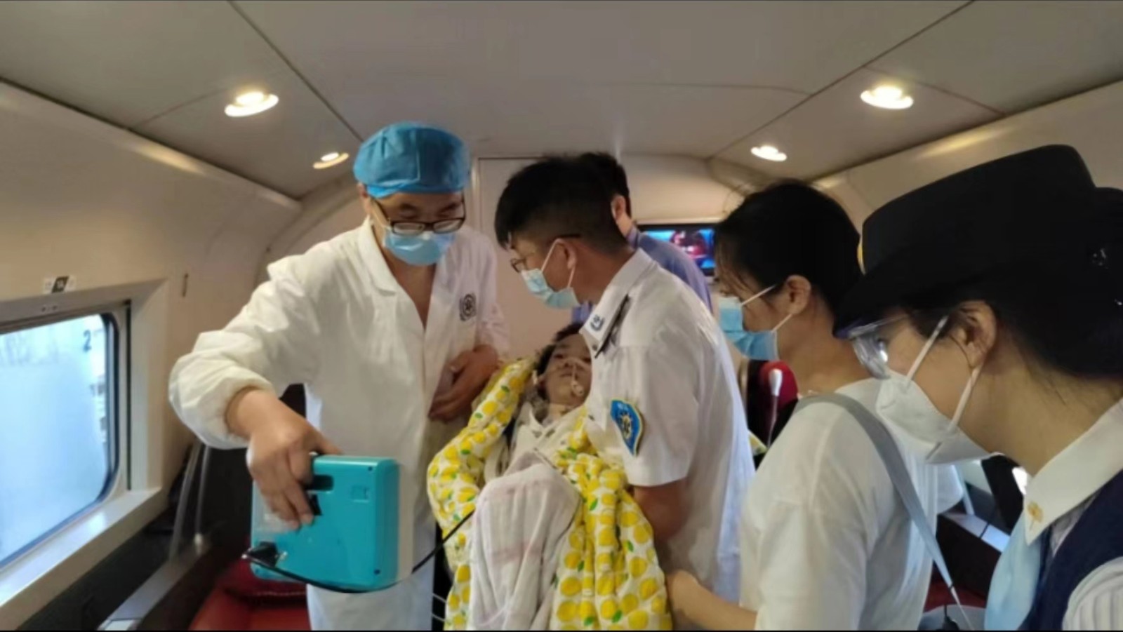 鹤山市专业高铁转运